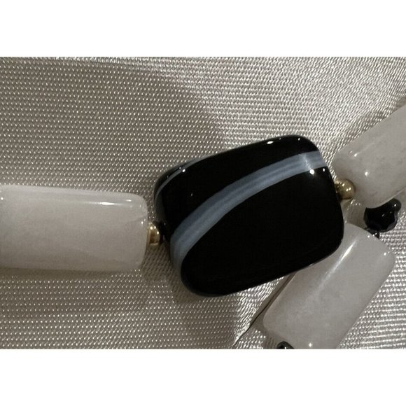 Facets 5th Avenue Glass Bead Necklace Black & White - Picture 9 of 9